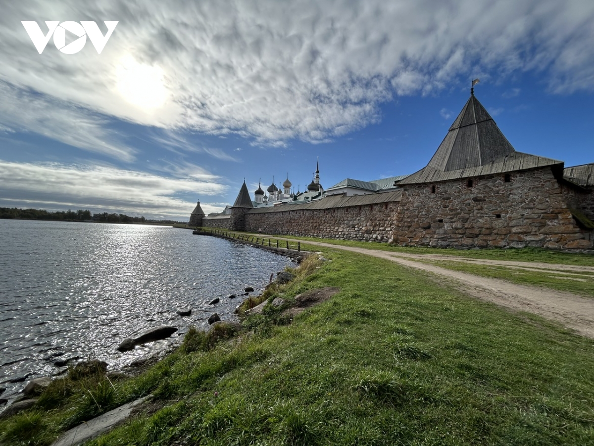 Tu viện Solovetsky - Di sản Thế giới giữa Biển Trắng